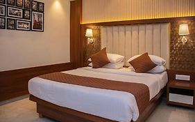 Hotel Czar Inn - Vashi Navi Mumbai